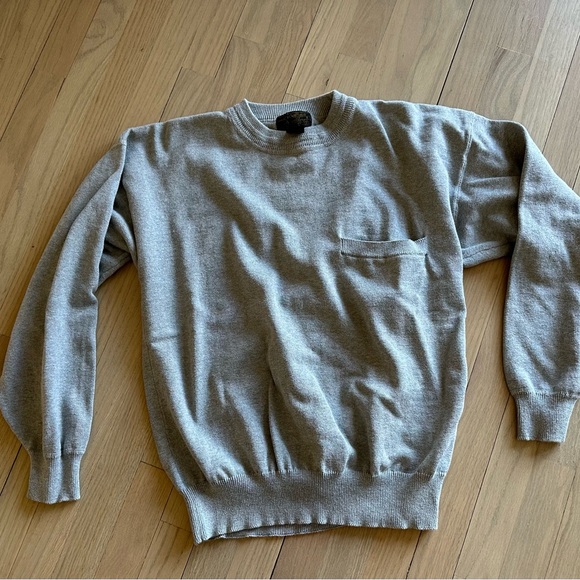 Eddie Bauer Men's Gray Crewneck Sweater - Picture 9 of 9